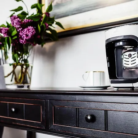 Appartement 7th Floor & *